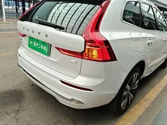 2022 Volvo XC60 T8 PHEV 4WD Luxury, белый — фото 8