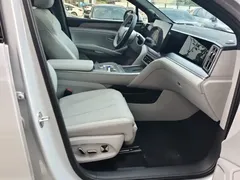 2026 BYD Song Ultra EV 710km Excellence, белый — фото 21