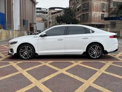 2023 Geely Preface 1.5TD Kunlun, белый — фото 4