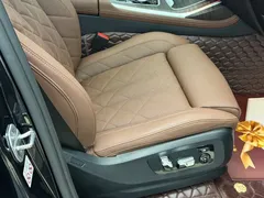2023 BMW X7 xDrive40i Luxury Package, чёрный — фото 8