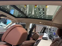 2023 BMW X7 xDrive40i Luxury Package, чёрный — фото 15