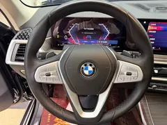2023 BMW X7 xDrive40i Luxury Package, чёрный — фото 19