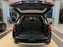 2023 BMW X7 xDrive40i Luxury Package, чёрный — фото 22