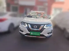2021 Nissan X-Trail 2.0L CVT 2WD XL Premium Commemorative, белый — фото 2