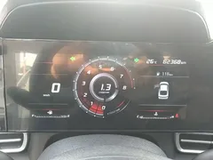 2022 Hyundai Elantra 1.5L CVT LUX Premium, белый — фото 12