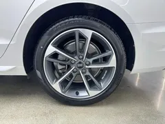 2022 Audi A4L 40 TFSI Fashion Dynamic, белый — фото 31