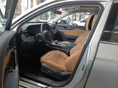 2023 Hongqi HS5 2.0T 4WD Pro — фото 16