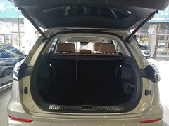 2023 Hongqi HS5 2.0T 4WD Pro — фото 19