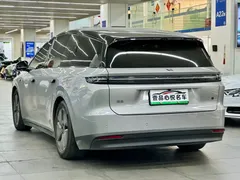 2025 Li Auto i8 Standard — фото 10