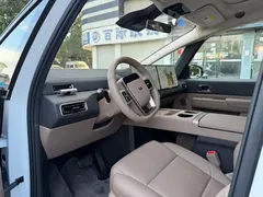 2025 Li Auto MEGA Home, белый — фото 3