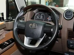 2022 Toyota Land Cruiser LC71 4.0L MT, белый — фото 12
