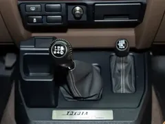 2022 Toyota Land Cruiser LC71 4.0L MT, белый — фото 15