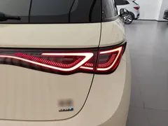 2025 BYD Dolphin EV 520km Smart Driving Knight Edition — фото 8