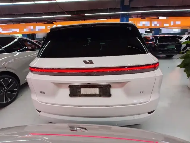 2025 Li Auto L7
