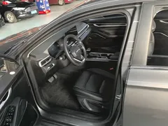 2022 Geely Emgrand 4th Gen 1.5L CVT Premium — фото 9