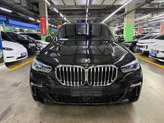 2022 BMW X5 40Li Premium M Sport Package, чёрный — фото 2