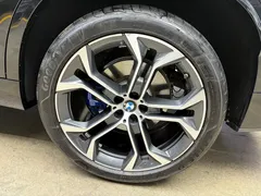 2022 BMW X5 40Li Premium M Sport Package, чёрный — фото 18