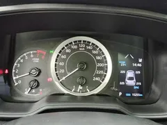 2021 Toyota Corolla TNGA 1.5L CVT Elite, белый — фото 14