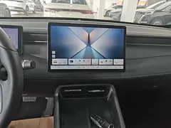 2025 BYD Qin PLUS DM-i PHEV 55km Exceed Smart Driving, белый — фото 13