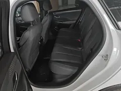 2025 BYD Qin PLUS DM-i PHEV 55km Exceed Smart Driving, белый — фото 17