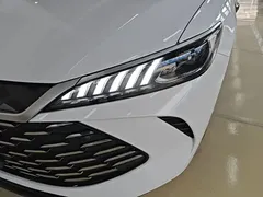 2025 BYD Qin PLUS DM-i PHEV 55km Exceed Smart Driving, белый — фото 24