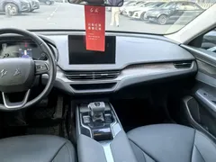 2023 Hongqi E-QM5 EV Basic, чёрный — фото 6