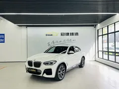 2020 BMW X4 xDrive25i M Off-road Package, белый — фото 1