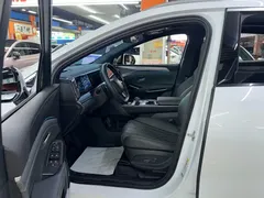 2025 BYD Song L PHEV 160km Smart Driving Exceed, белый — фото 7