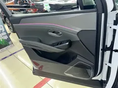 2025 BYD Song L PHEV 160km Smart Driving Exceed, белый — фото 14
