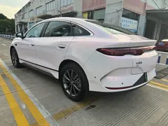2025 BYD Qin L EV 545km Superior — фото 4