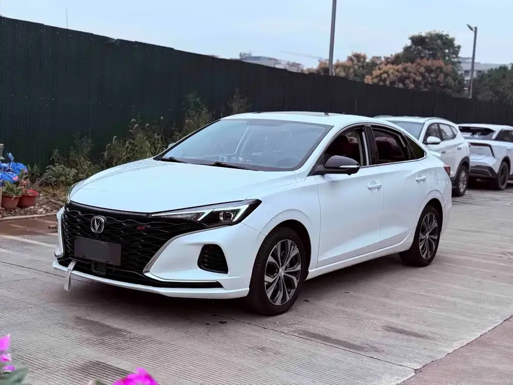 2021 Changan Eado PLUS Blue Whale NE 1.4T GDI DCT Flagship