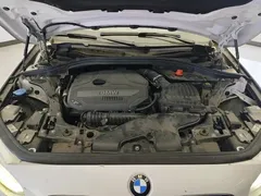 2021 BMW 1 Series 120i M Sport, белый — фото 10