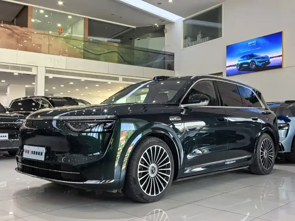2025 Aito M8 EREV Ultra 53.4kWh 6-seat 192-line LiDAR
