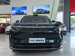 2025 Aito M8 EREV Ultra 53.4kWh 6-seat 192-line LiDAR, зелёный — фото 2