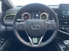 2021 Toyota Camry 2.0G Luxury, белый — фото 16