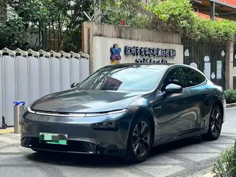2022 Xpeng P7 625E