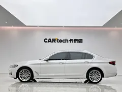 2021 BMW 5 Series 530Li Premium Luxury Package, белый — фото 2