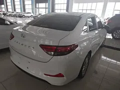 2020 Hyundai Elantra 1.6L AT GL, белый — фото 7