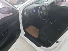 2020 Hyundai Elantra 1.6L AT GL, белый — фото 16