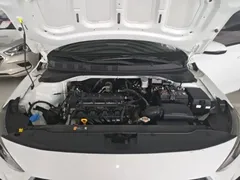 2020 Hyundai Elantra 1.6L AT GL, белый — фото 20