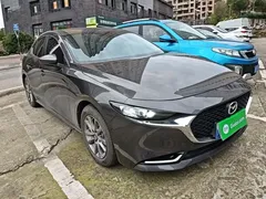 2023 Mazda 3 2.0L AT — фото 4