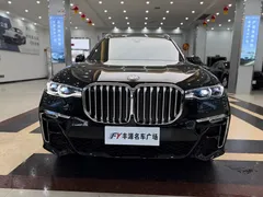 2022 BMW X7 xDrive40i Premium M Sport Package, чёрный — фото 2