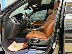 2022 BMW X7 xDrive40i Premium M Sport Package, чёрный — фото 4