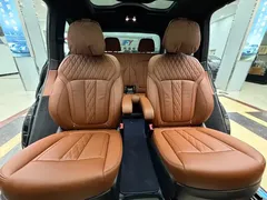 2022 BMW X7 xDrive40i Premium M Sport Package, чёрный — фото 12