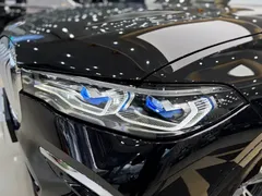 2022 BMW X7 xDrive40i Premium M Sport Package, чёрный — фото 25