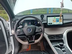 2024 BYD Song Pro Honor DM-i PHEV 71km Navigator, белый — фото 6
