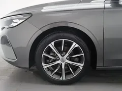 2022 Geely Emgrand 4th Gen 1.5L CVT Premium — фото 17