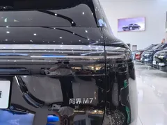 2026 Aito M7 EREV Max 4WD 5-seat 192-line LiDAR, чёрный — фото 18