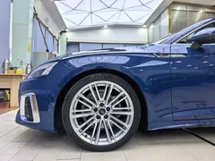 2023 Audi A5 Sportback 40 TFSI quattro Luxury Dynamic, синий — фото 14