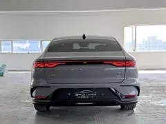 2026 BYD Han EV Smart Driving 705KM Flash Charge Premium — фото 4